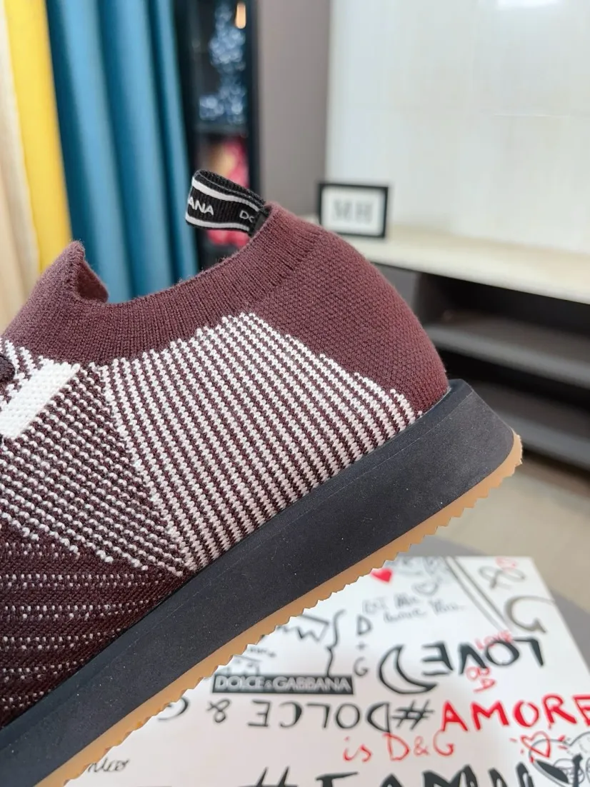 Men's shoes 💰400🌹🌹"Dolce & Gabbana DG" original imported flying weave ➕ sheepskin lining, light, comfortable and versatile, original special outsole 🔥favored by trendy men. Welcome to compare quality 🔥exquisite luxury, super A level! Version comparison, no difference at all! Code number 36-46